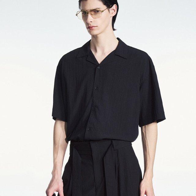 Wrinkled Open Collar Shirt (Black) TNSH6E200BK